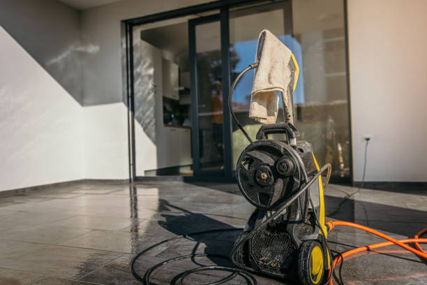 Best Gutter Cleaning  in Mascotte, FL